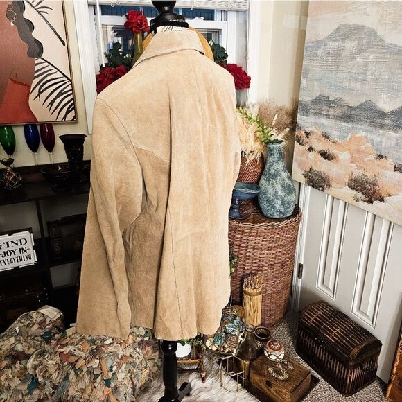 VTG Wilson Tan Suede Genuine leather Jacket. - Picture 4 of 14